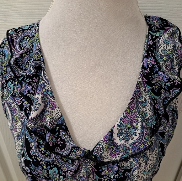 Saint Tropez West Sleeveless Paisley Print     Size L - Picture 2 of 8